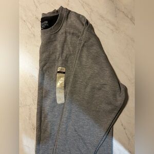 Joseph Abboud Men's Classic Gray Crewneck Sweater